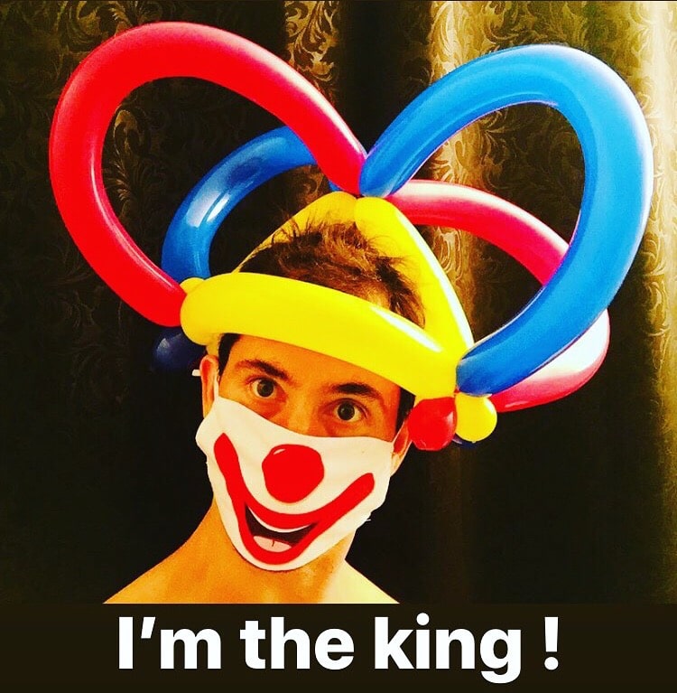 sculpture ballon couronne roi