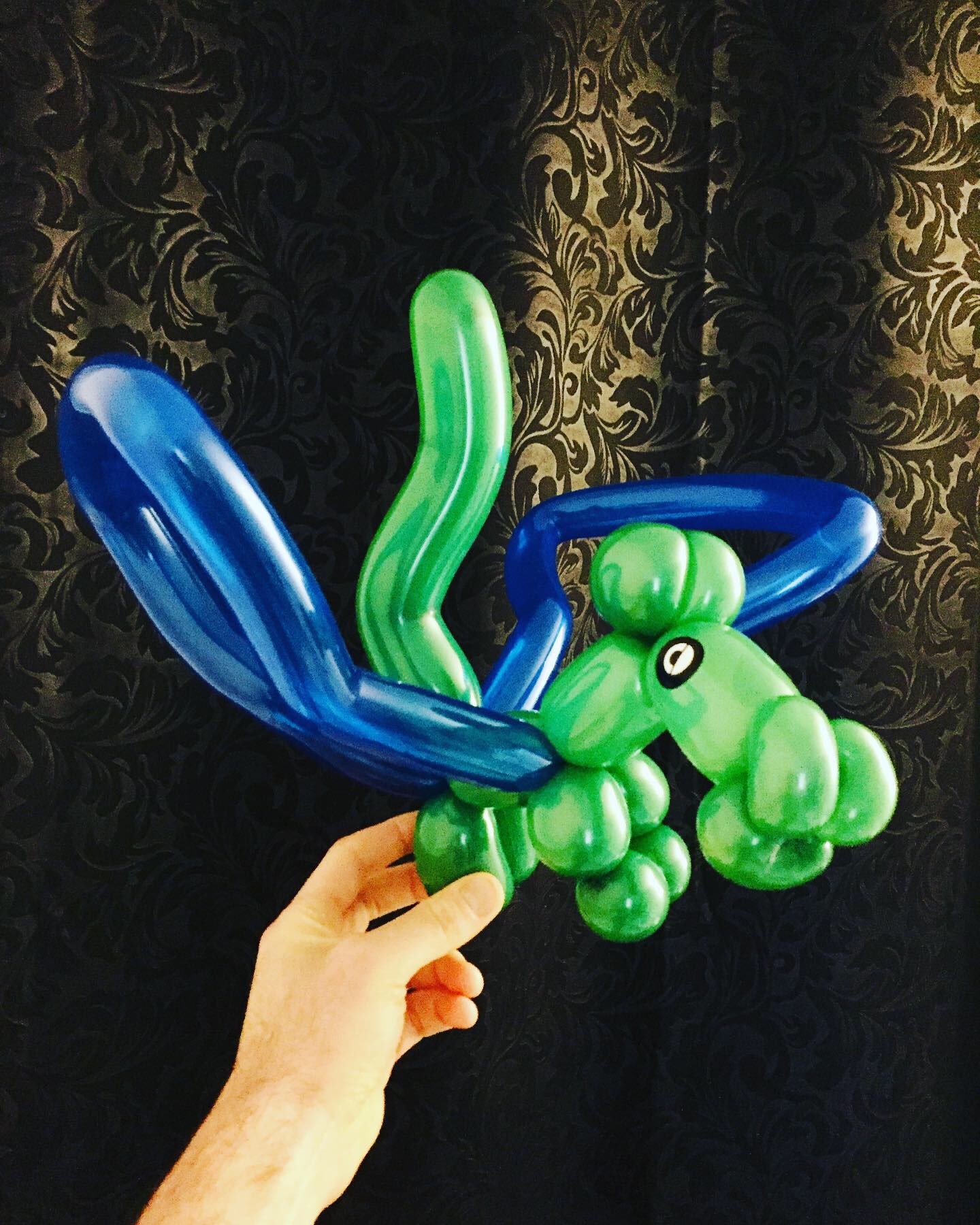 sculpture ballon dragon