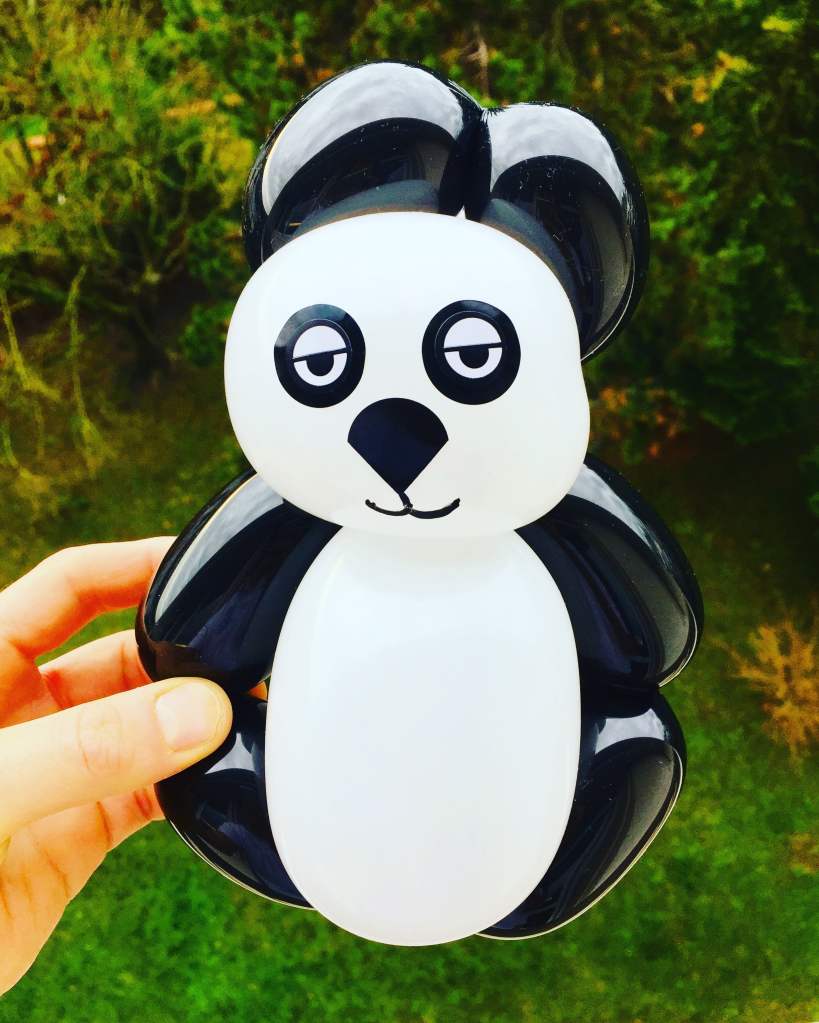 sculpture ballon panda