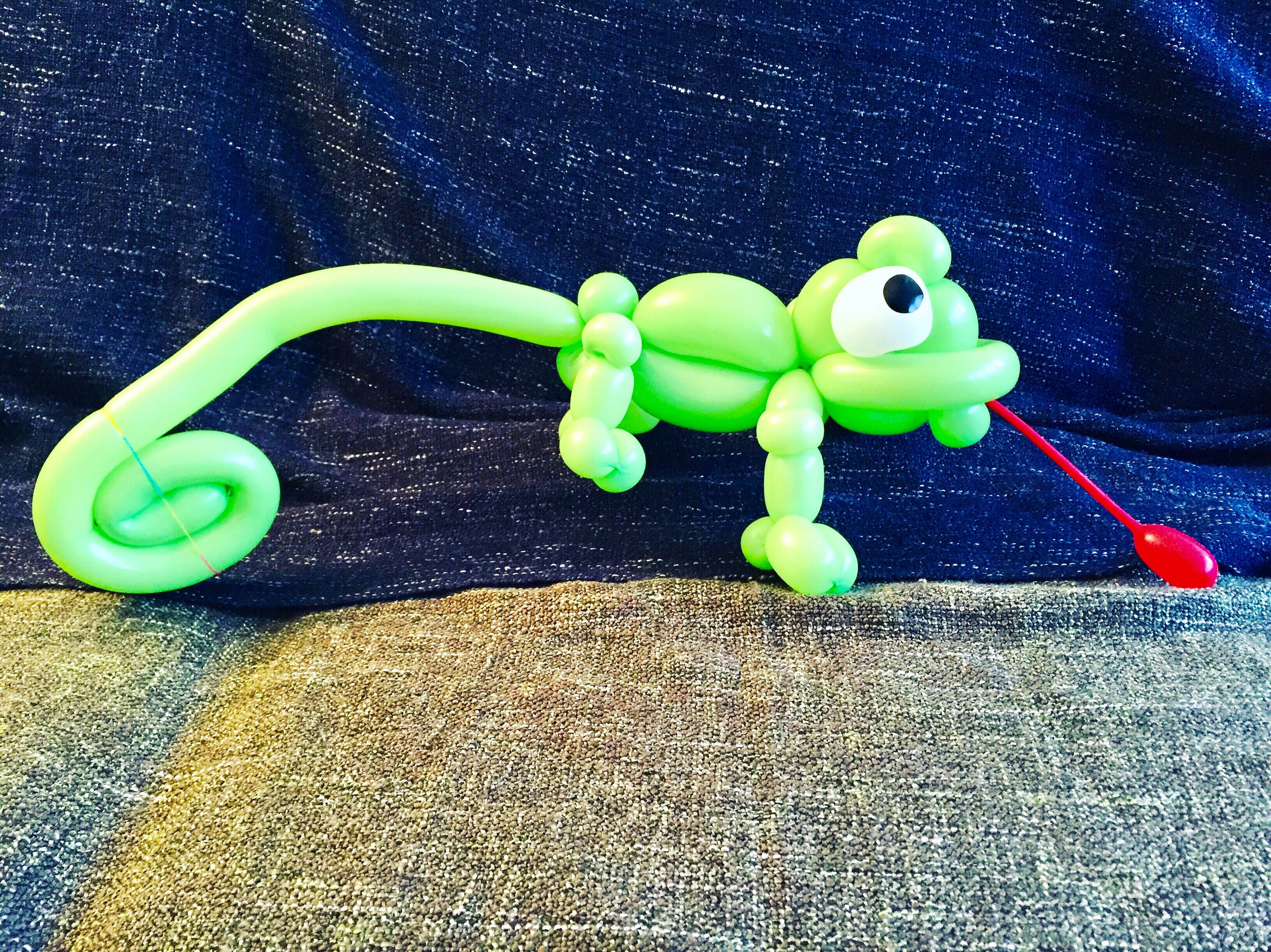 sculpture ballon cameleon
