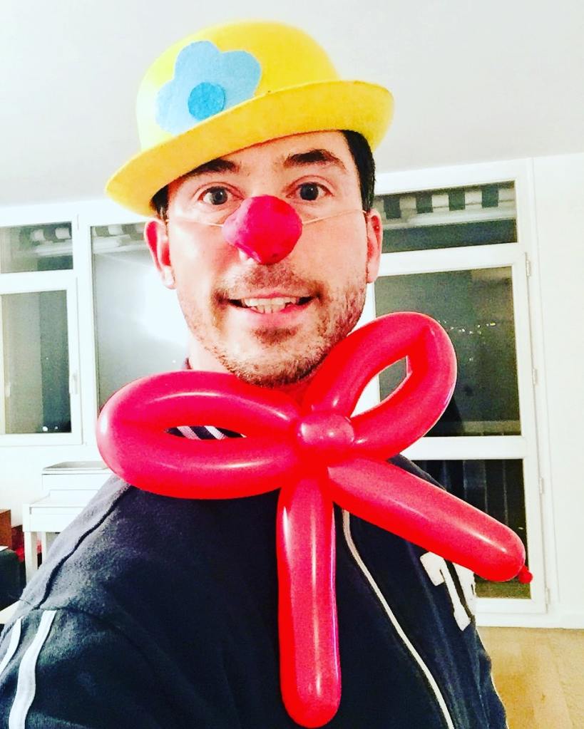 sculpture sculpteur ballon noeud papillon