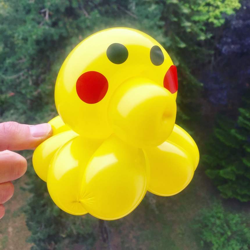sculpteur ballon paris calamar pikachu