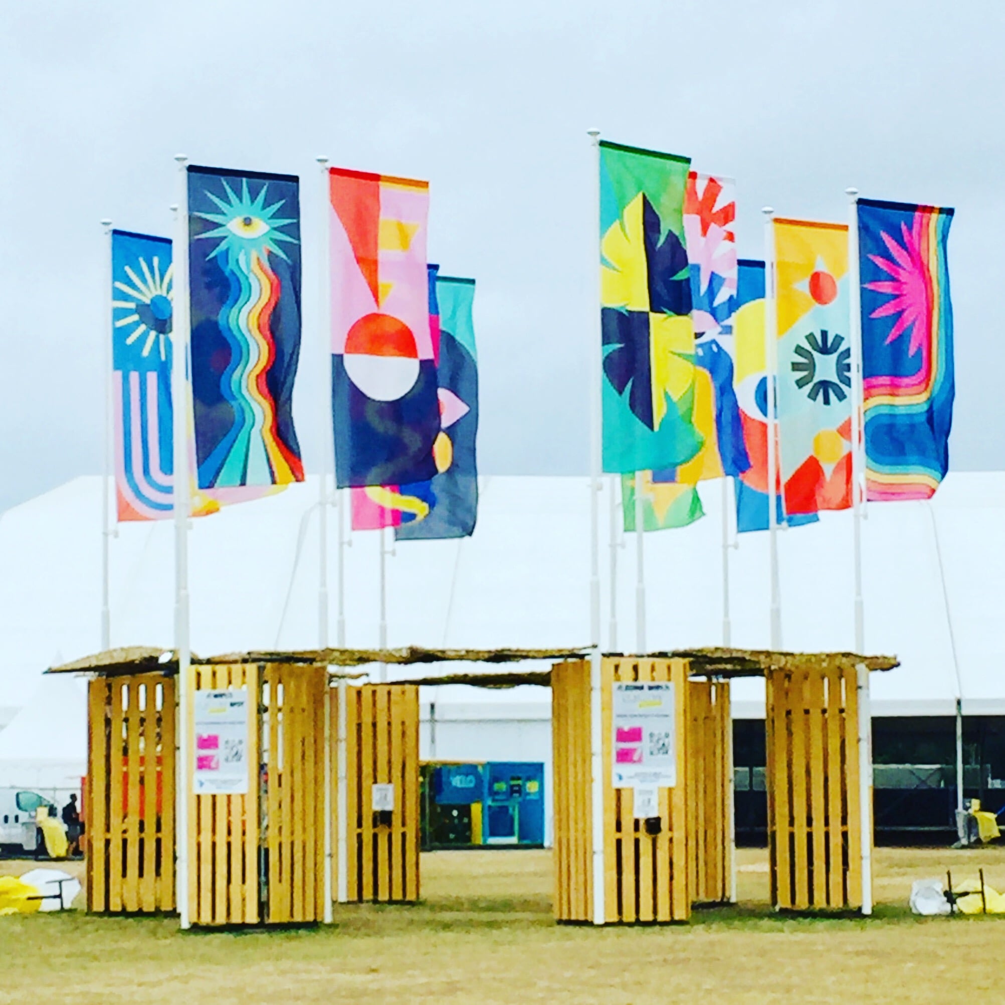 sculpteur ballon paris festival kidzapalooza lollapalooza drapeau