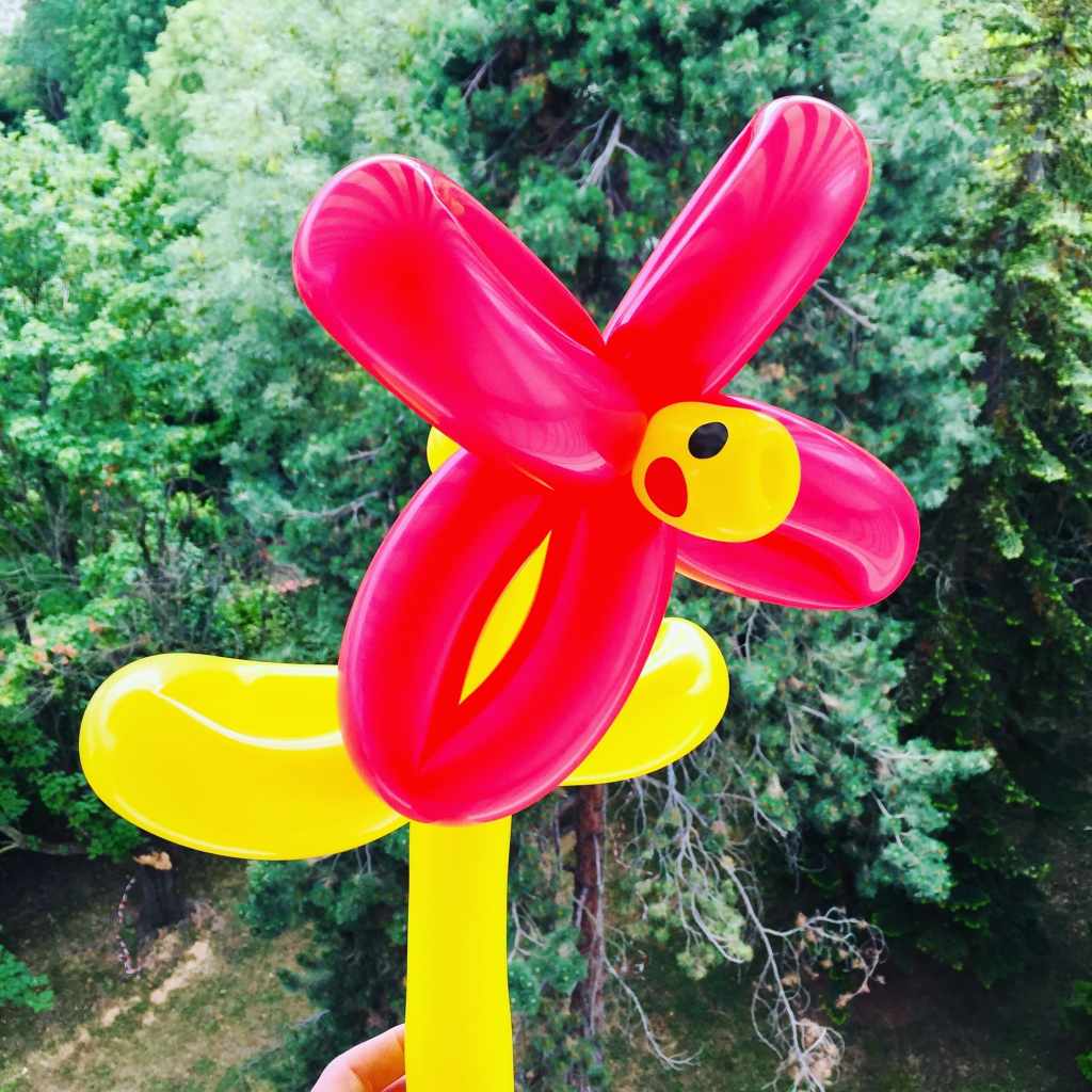 sculpteur ballon paris fleur pikachu