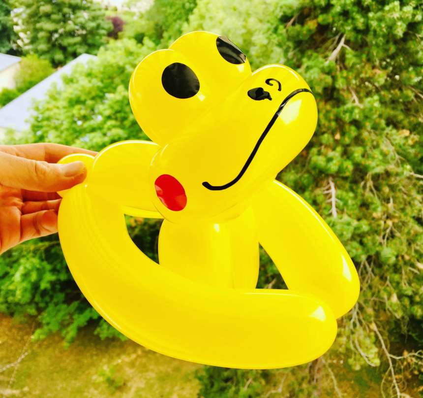 sculpteur ballon paris grenouille pikachu