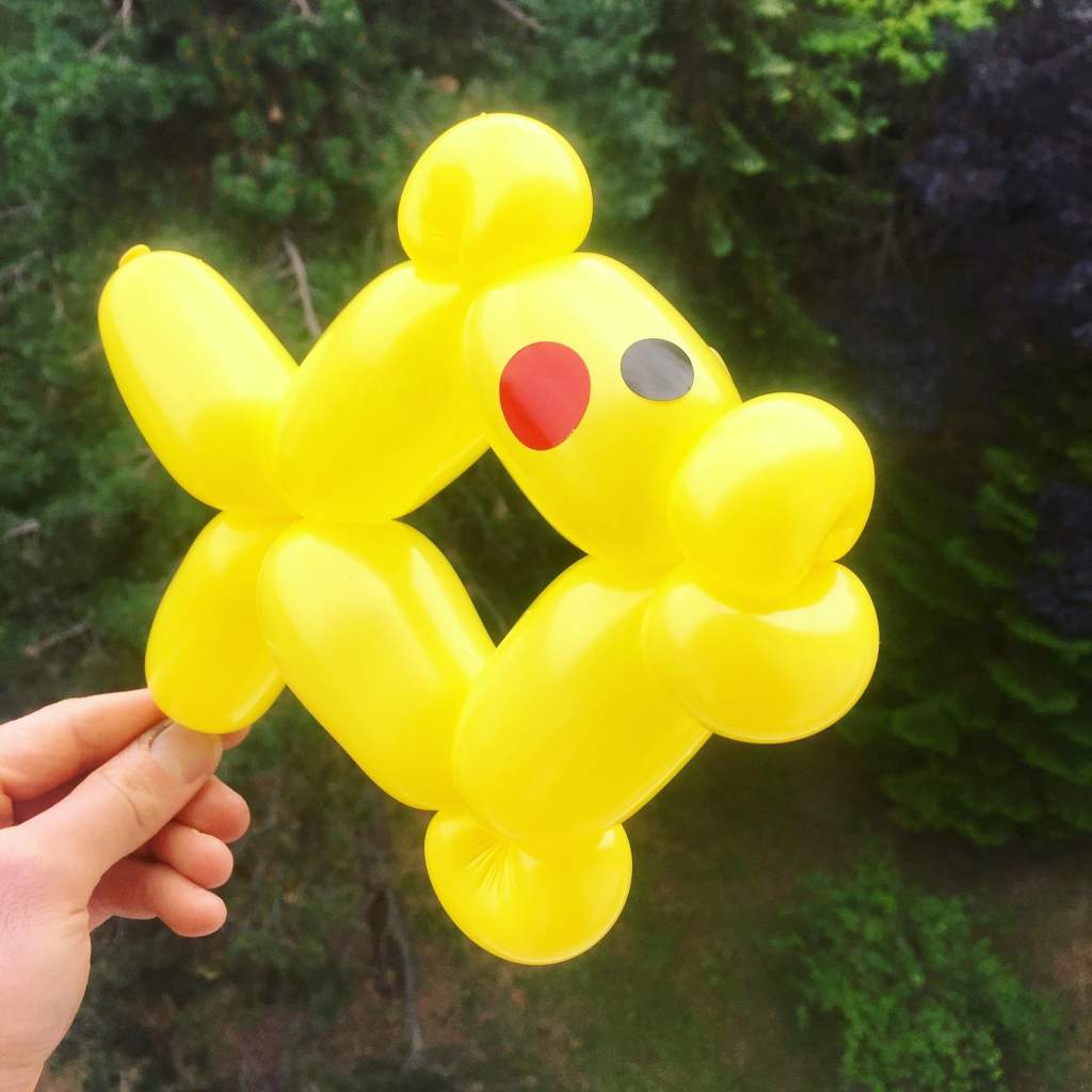 sculpteur ballon paris poisson pikachu