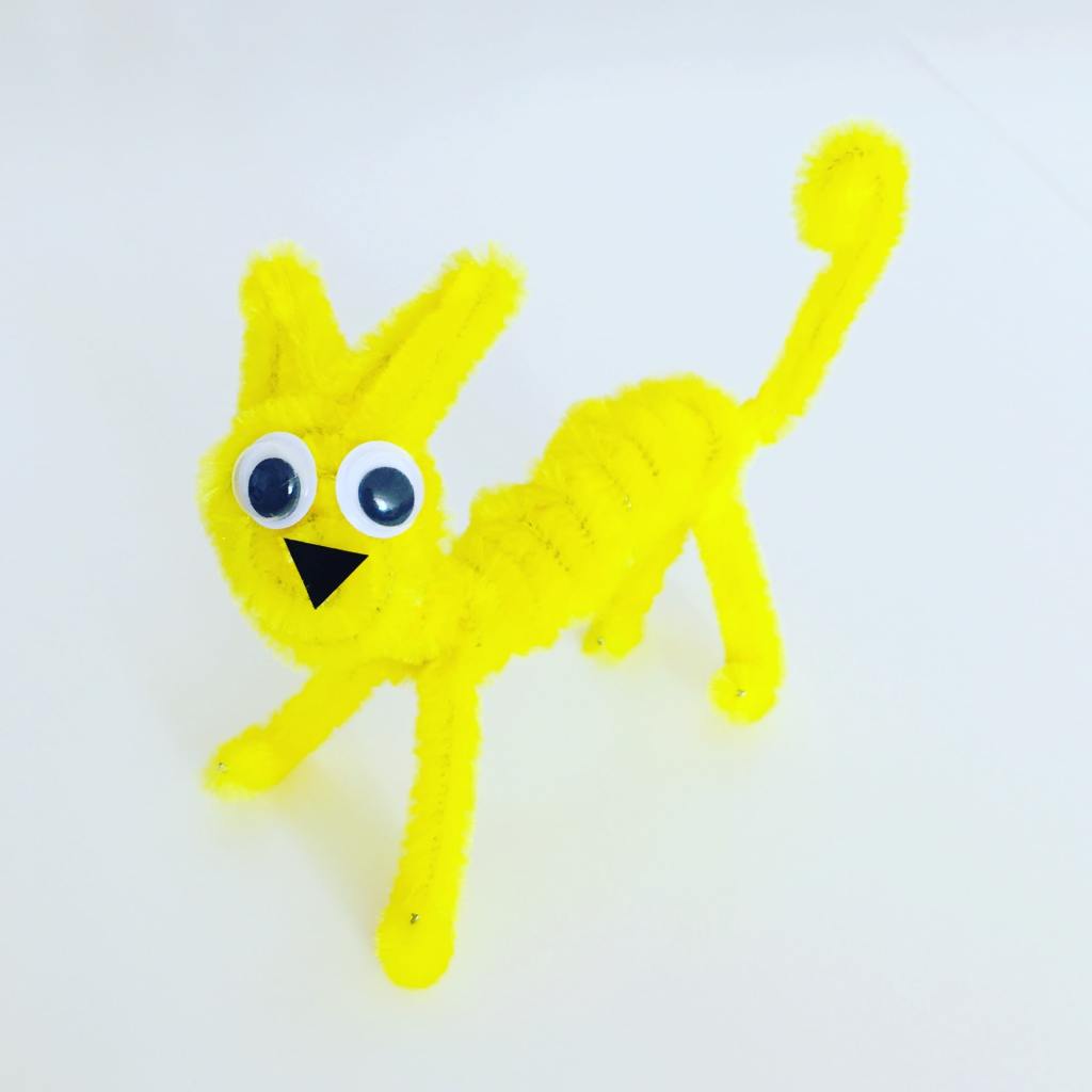 cure pipe chat jaune