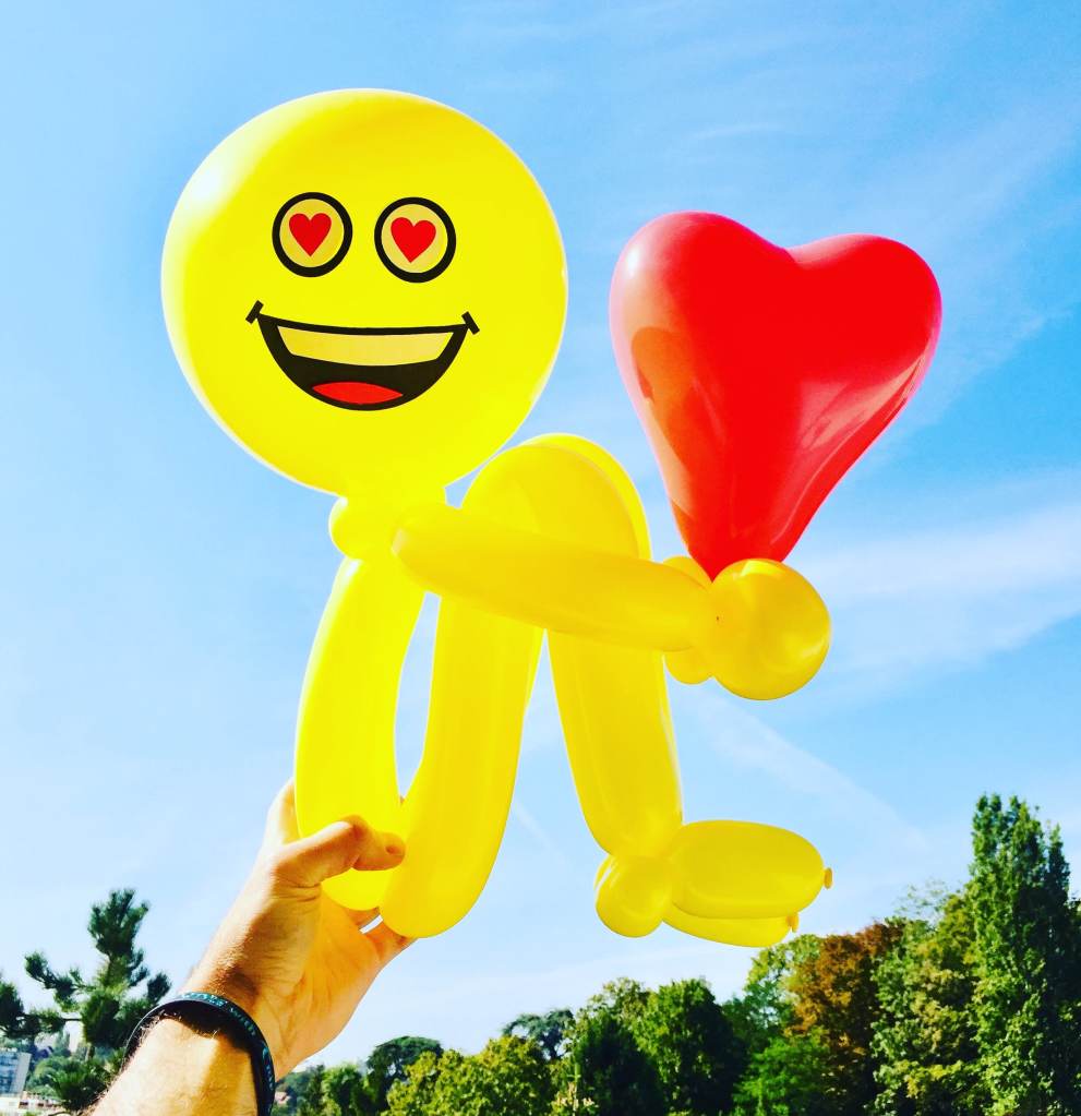 sculpture ballon amoureux coeur