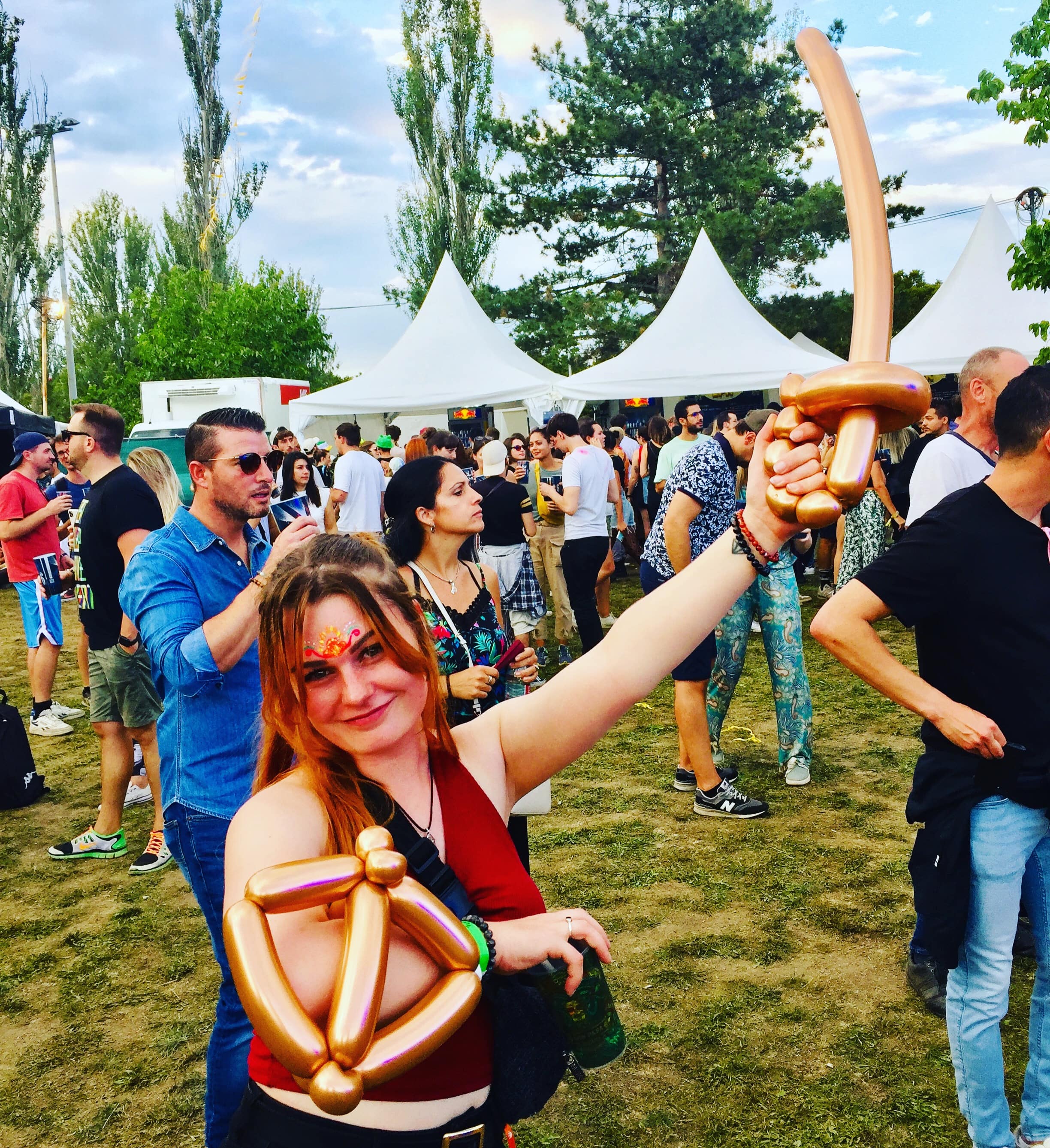 sculpture ballon paris epk guerriere cuivre