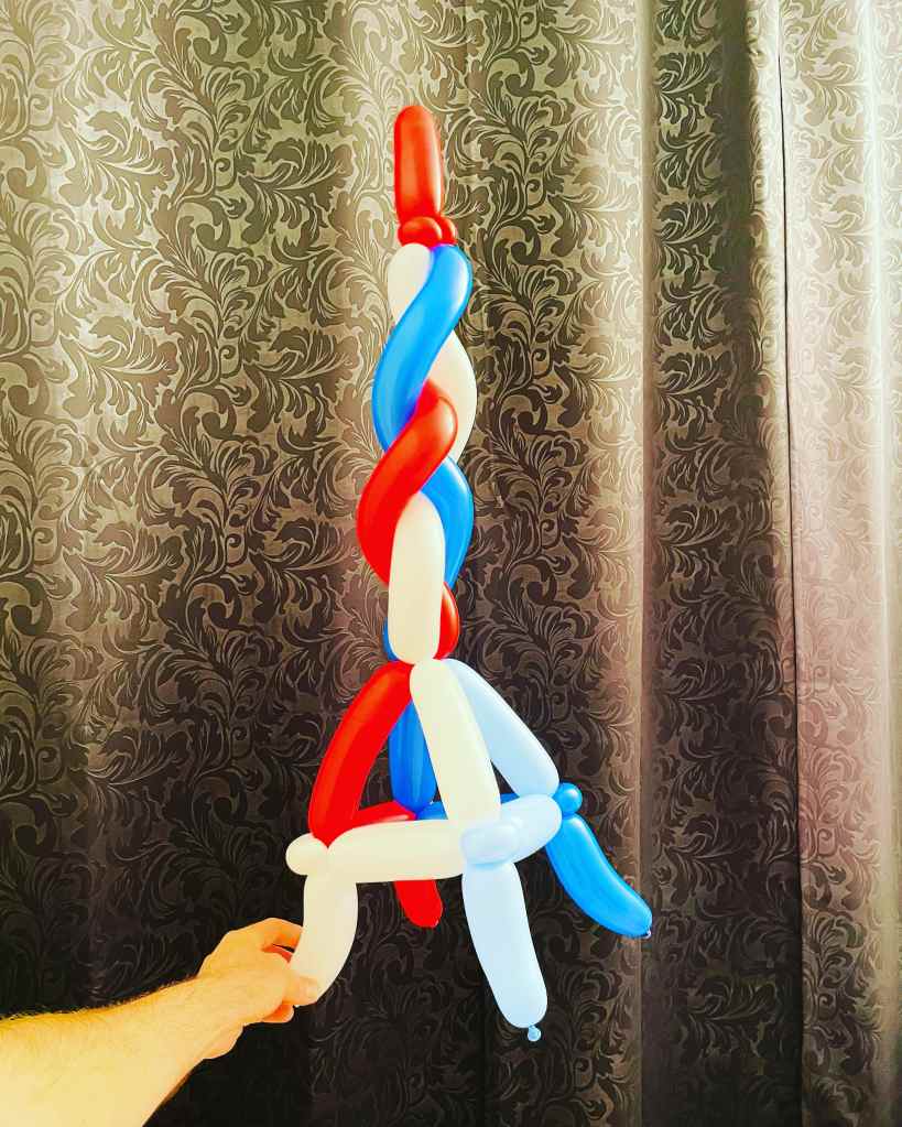 sculpture ballon paris idf tour eiffel 1