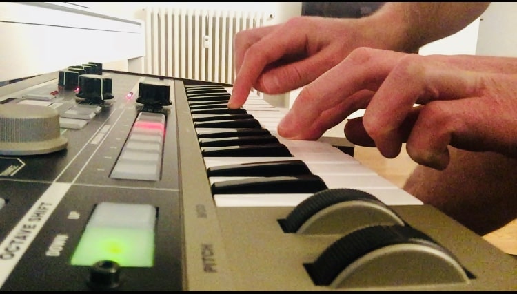 cours musique enfant mao paris idf microkorg 1