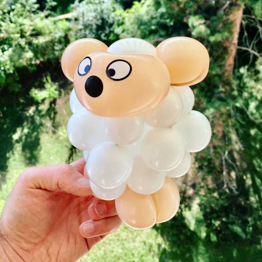 sculpture ballon paris mouton