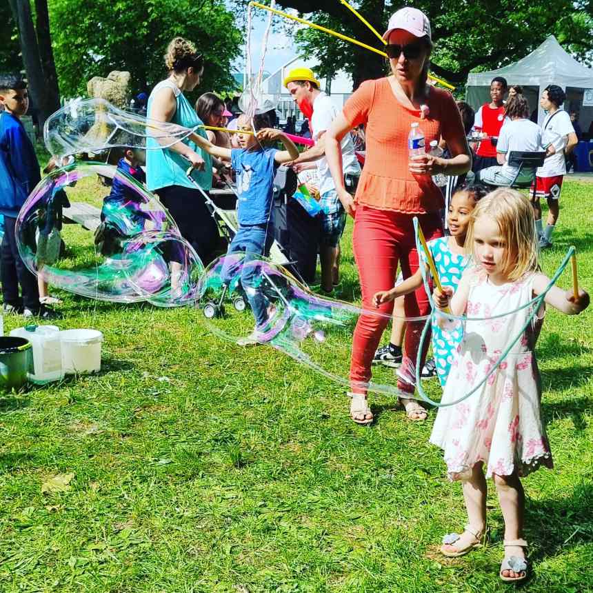 animation enfant paris idf bulle géante savon 1