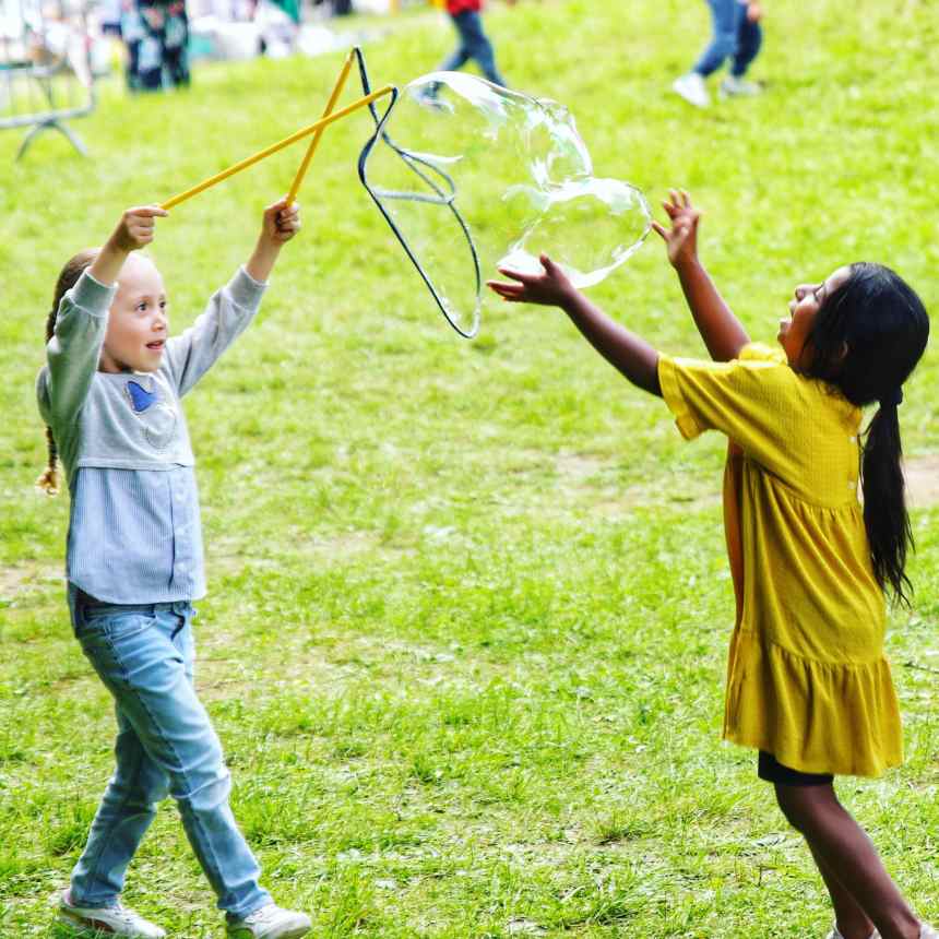 animation enfant paris idf bulle géante savon 2
