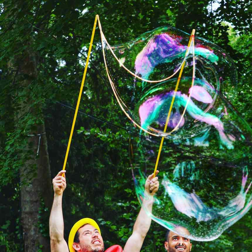 clown paris idf bulle géante savon